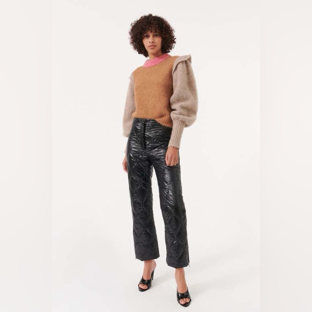 Chunky Colorblock Crewneck Sweater in Camel and Pink